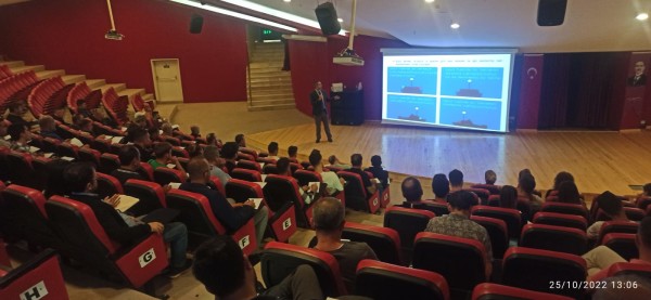 Manavgat Liman Başkanlığı Amatör Denizci Sınavı İbrahim Sözen Gençlik Merkezi’nde yapıldı.